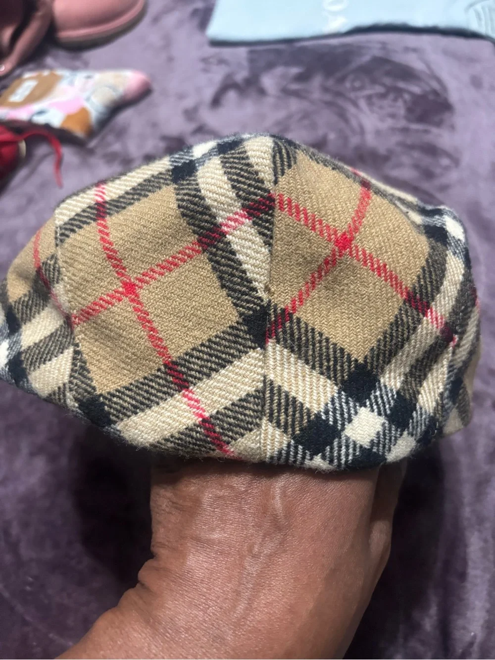 Burberry Vintage Check Flat Cap in Beige, Black & Red